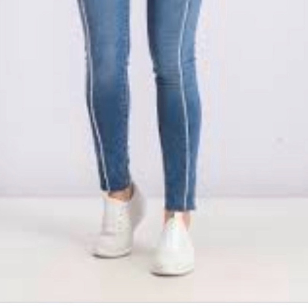 Joe’s Janeen Icon Mid Rise Skinny Ankle Fray Medium Blue Jeans Size 31 - Picture 2 of 12